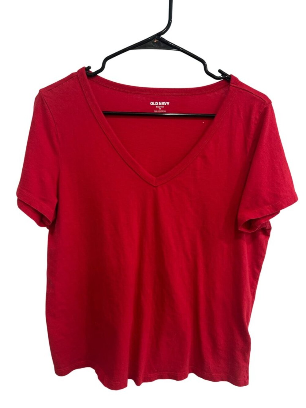 Old Navy Medium Red V-Neck Short Sleeve Everyday T-Shirt Minimalist Clean Girl